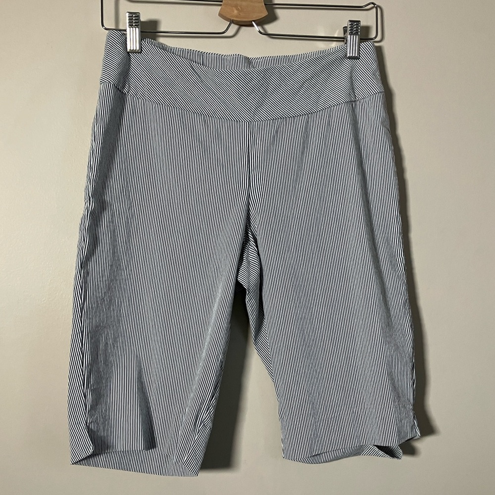 SC&Co Shorts Bermuda pinstripe stretch Rayon blend women’s size 8